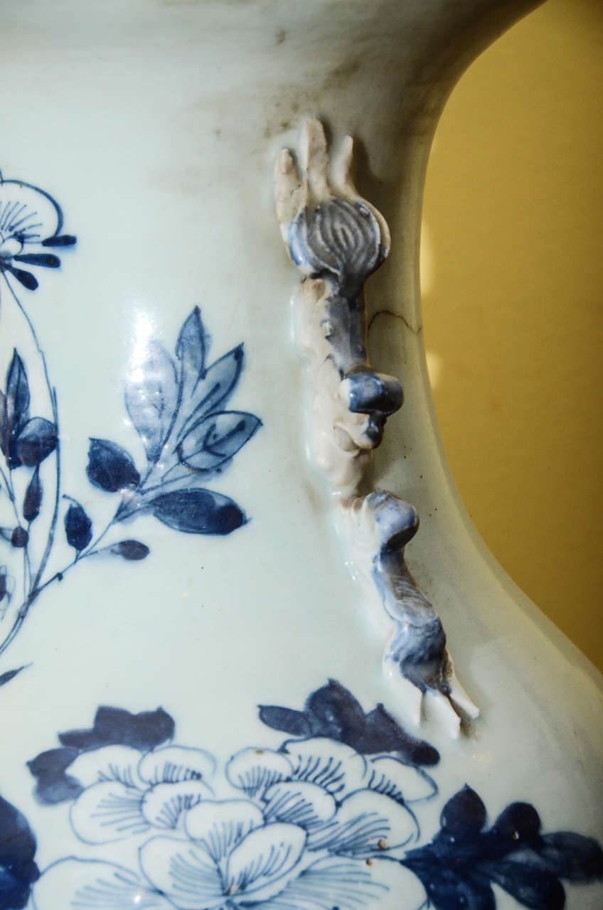 Blue and White Temple Vase In Excellent Condition In Southampton, NY