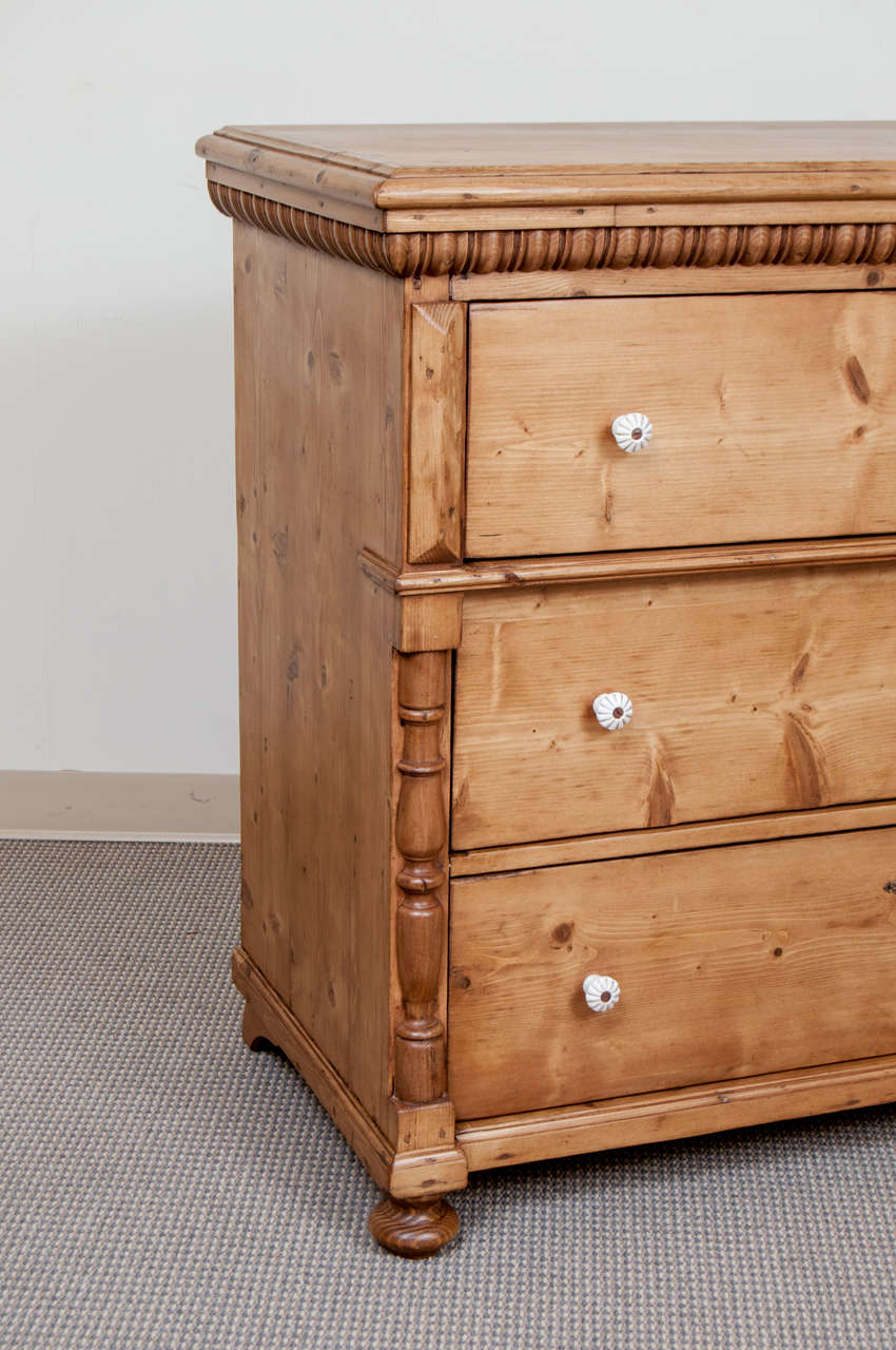 Pine Chest of Drawers at 1stDibs