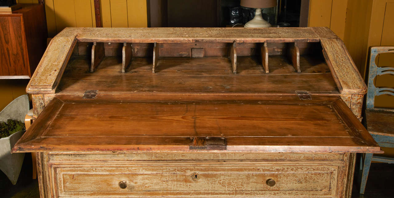 18th Century and Earlier 18th Century Chest of Drawers with Folding Desk Top