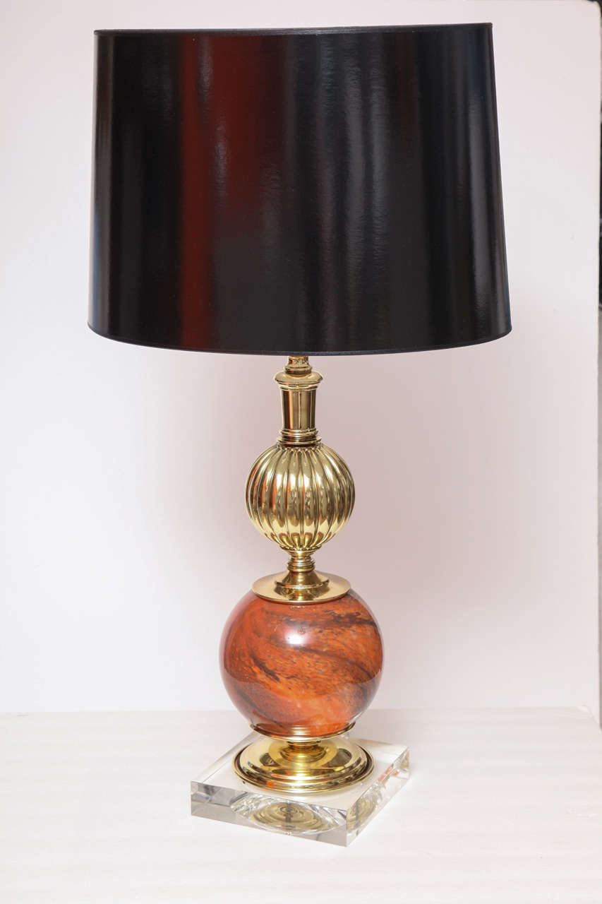 Decorative handblown glass table lamps from Murano, Italy, circa 1950. Brass details.