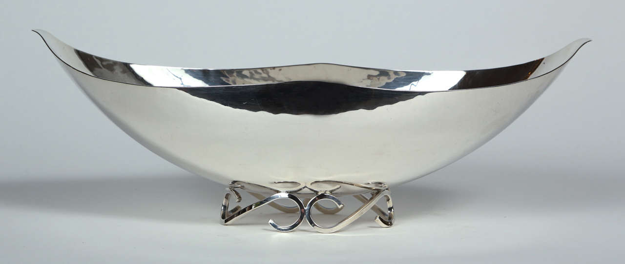 Handmade Sterling Silver Centerpiece Bowl and Candelabrum by Alfredo Sciarotta 2