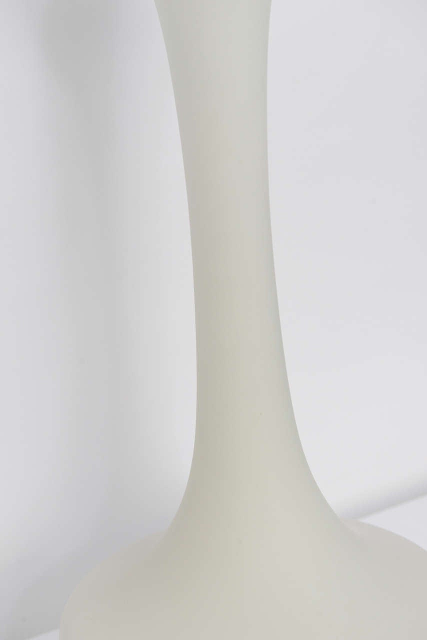 1960s, Modern Satin Glass Chrome Laurel Table Lamp 1