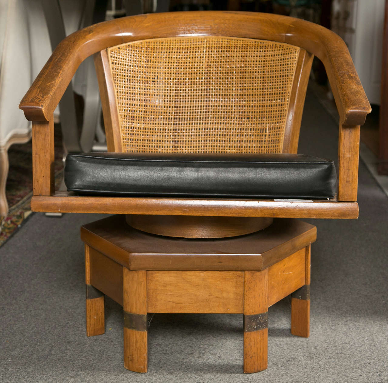 20th Century Pair of Vintage Edward Wormley Lounge Chairs and Ottomans