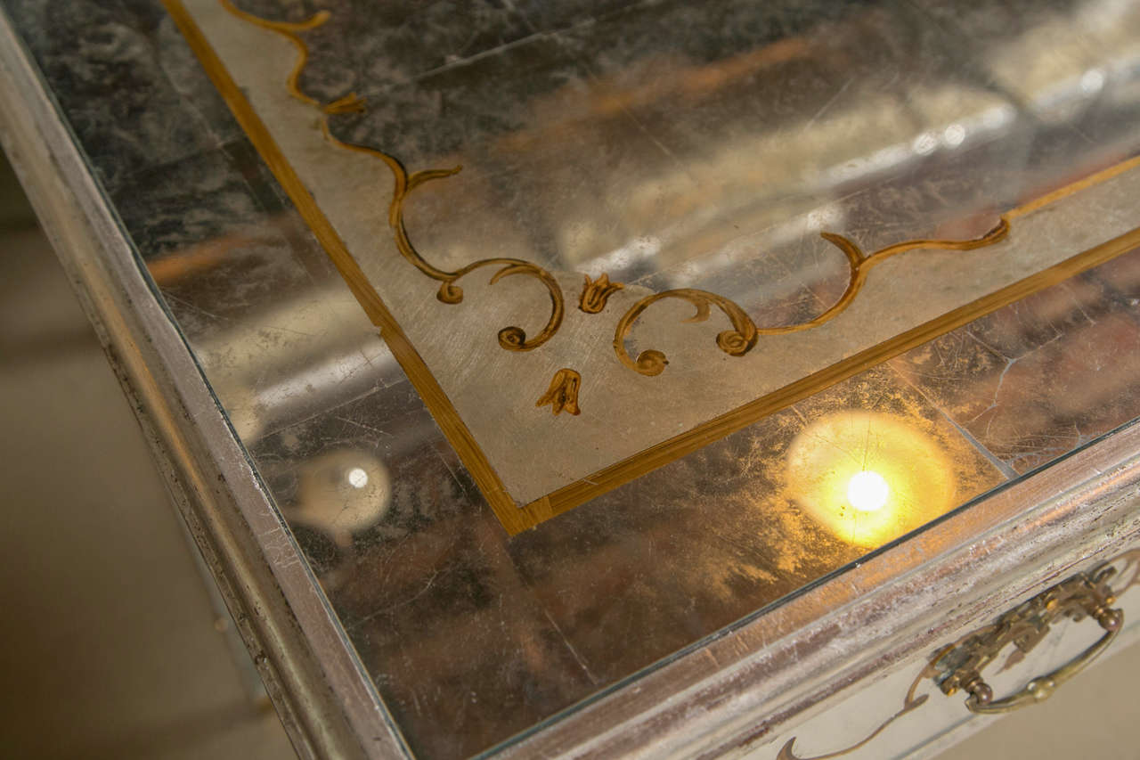 Verre Eglomise Desk or Vanity by Maison Jansen In Good Condition In Manhasset, NY