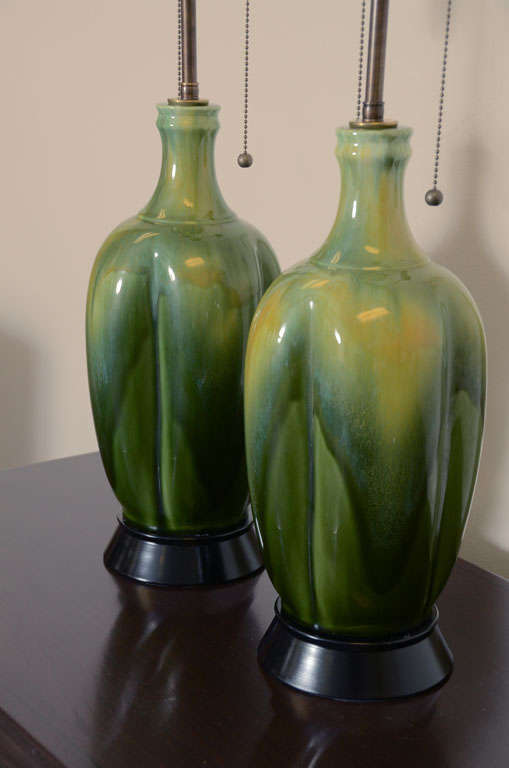 Mid-20th Century Pair Of Haeger Ceramic Lamps