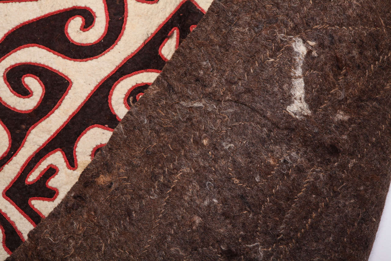 Hand-Woven Vintage Central Asian Felt Rug For Sale
