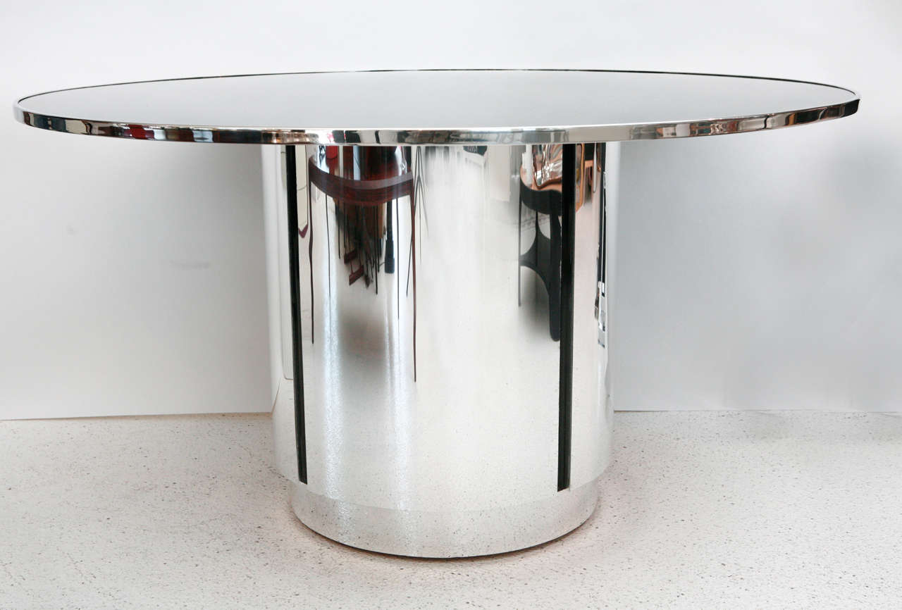 Round Black Glass and Chrome Pedestal Table 1