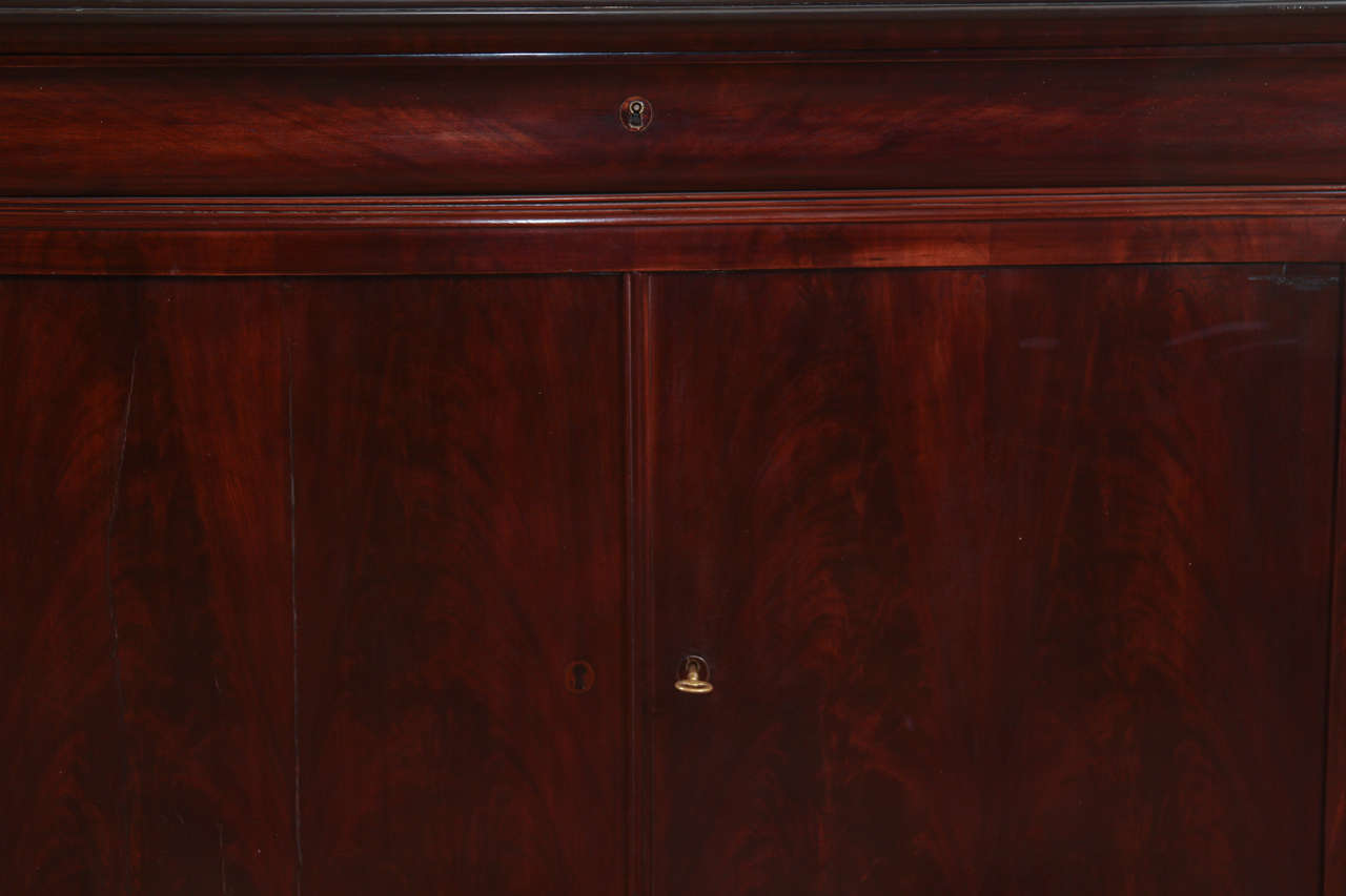 Louis Philippe Mahogany Buffet In Excellent Condition For Sale In Kirkland, WA