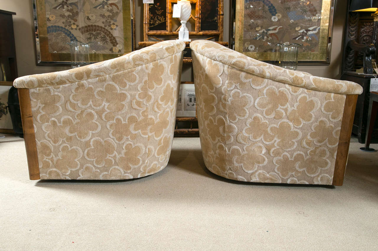 20th Century Pair of Swivel Lounge Chairs by Sally Sirkin Lewis for J. Robert Scott