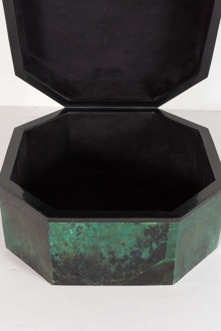 20th Century Octagonal, Dyed Penshell Emerald Box with Pearl Inlay
