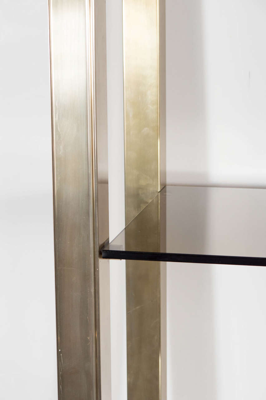 Exceptional Mid-Century Modernist Brass Etagere By Mastercraft In Excellent Condition In New York, NY