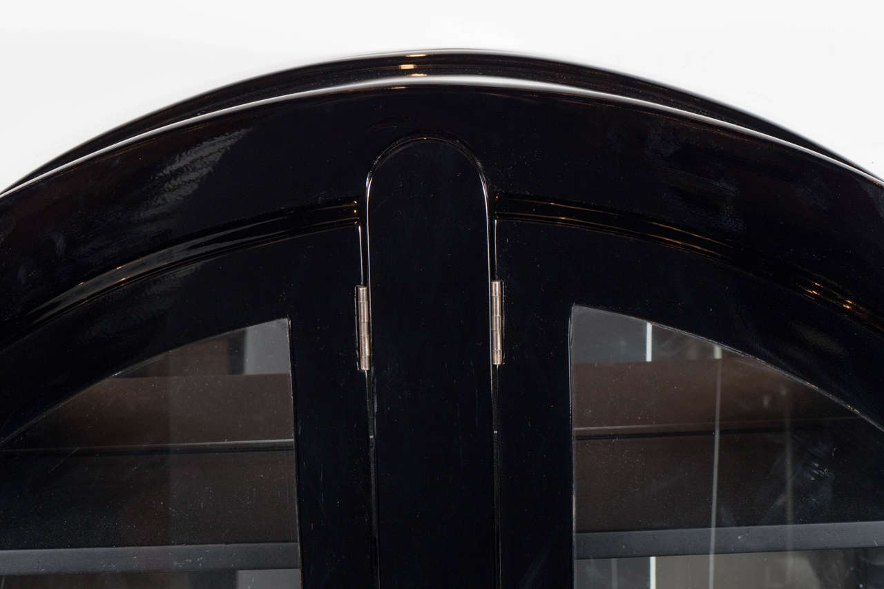 Mid-20th Century Art Deco Streamlined Bar/ Display Cabinet In Black Lacquer