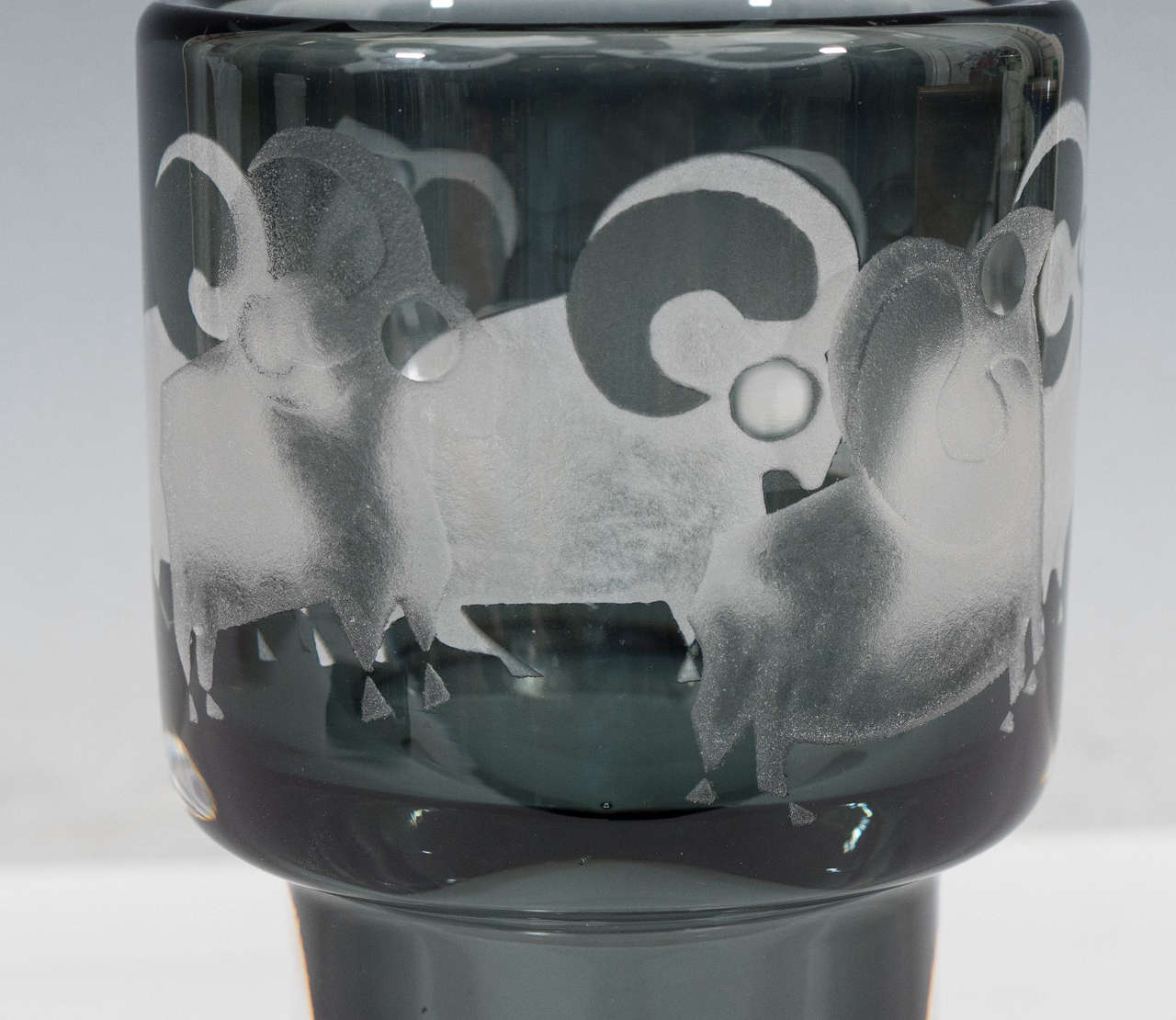 Swedish Blown Glass Gray Vase with Ram Detail by O. Sandberg for Kosta In Good Condition In New York, NY