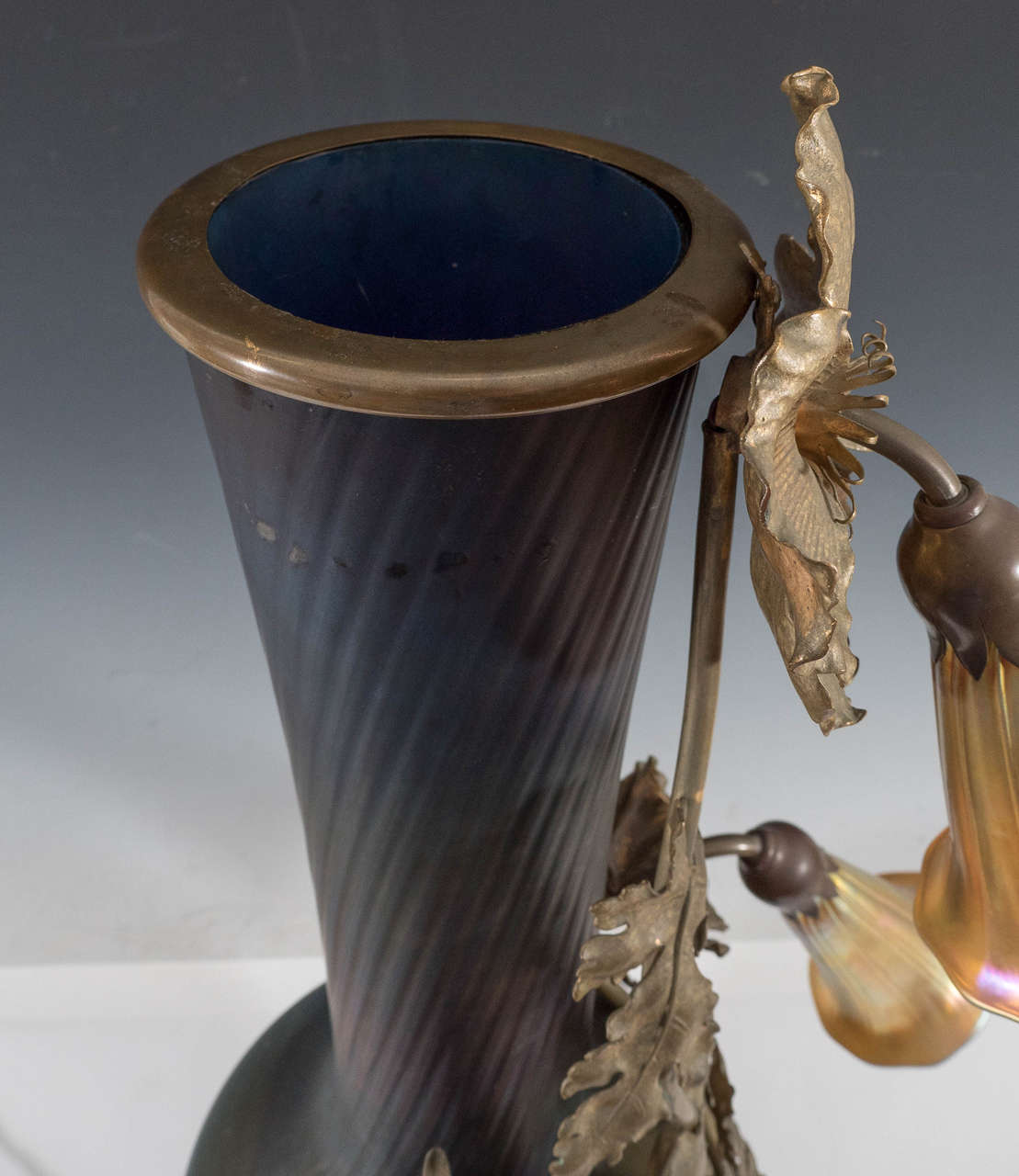  Amazing Bronze Austrian Art Nouveau Vase Form Lamp with Lily Light Shades For Sale 4