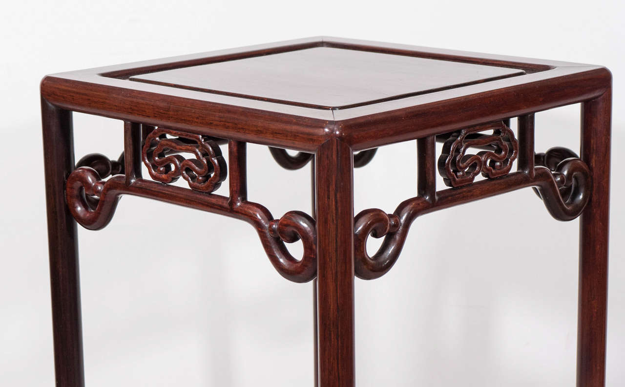 Chinese Chippendale Pair of Midcentury Maitland-Smith Oriental Plant Stands in Mahogany