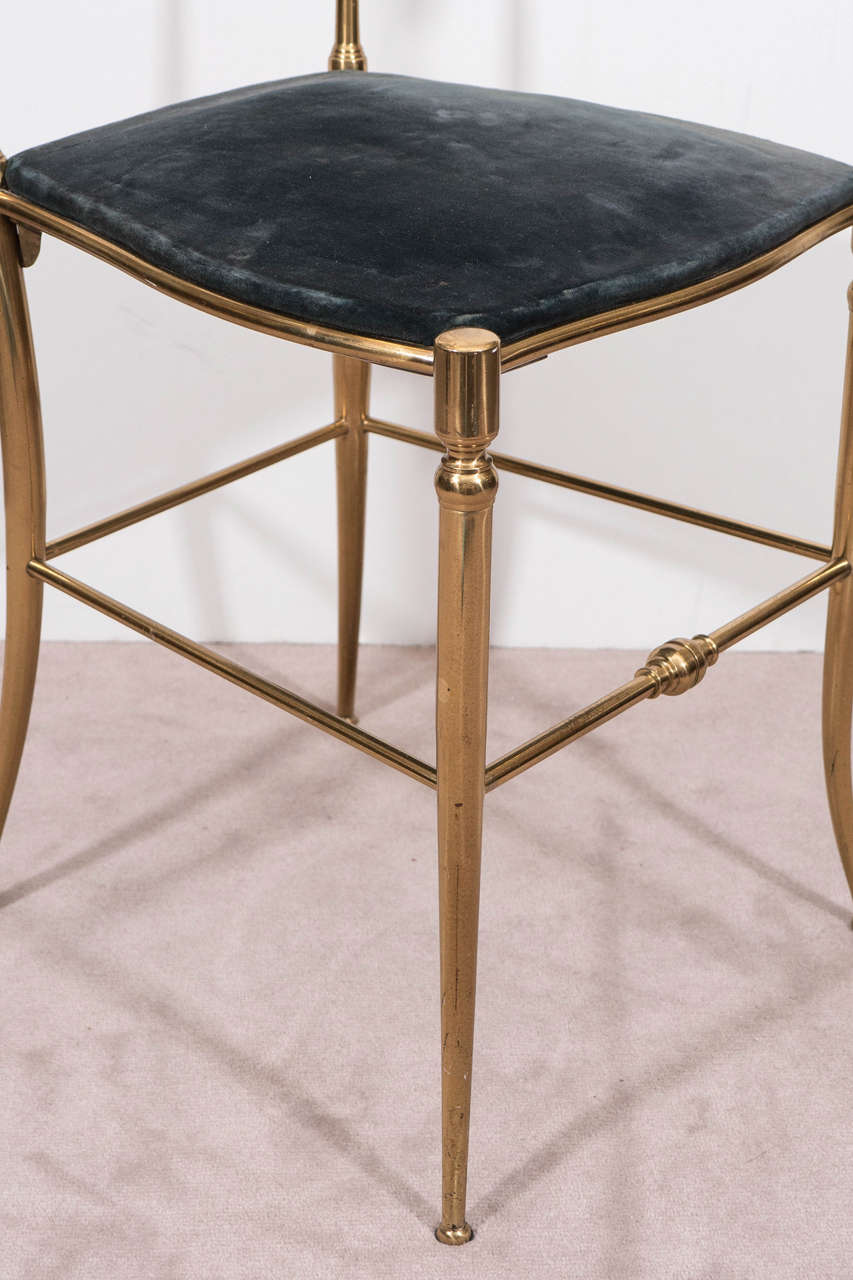 Midcentury Brass Chiavari Chair with Velvet Seat In Good Condition In New York, NY