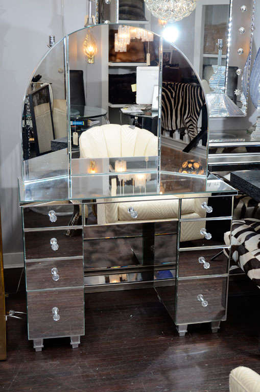 Retro Style Mirrored Vanity