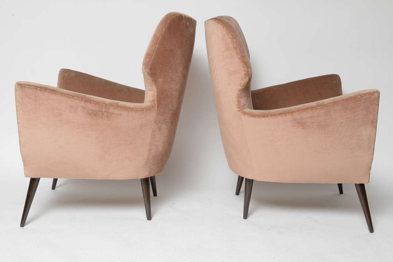 Pair of Sculptural Italian Accent Chairs 1