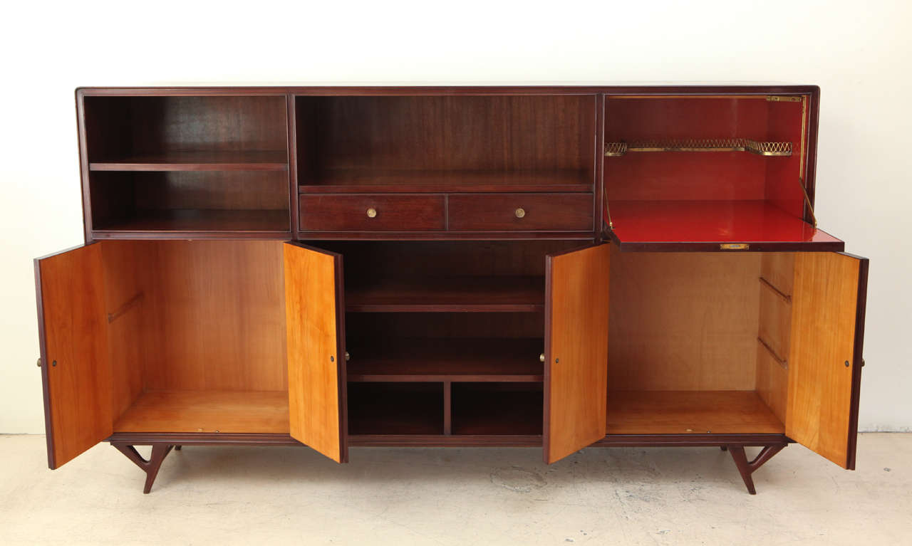 Italian Mid-Century Modern Mahogany Sideboard in the Manner of Ico Parisi 4
