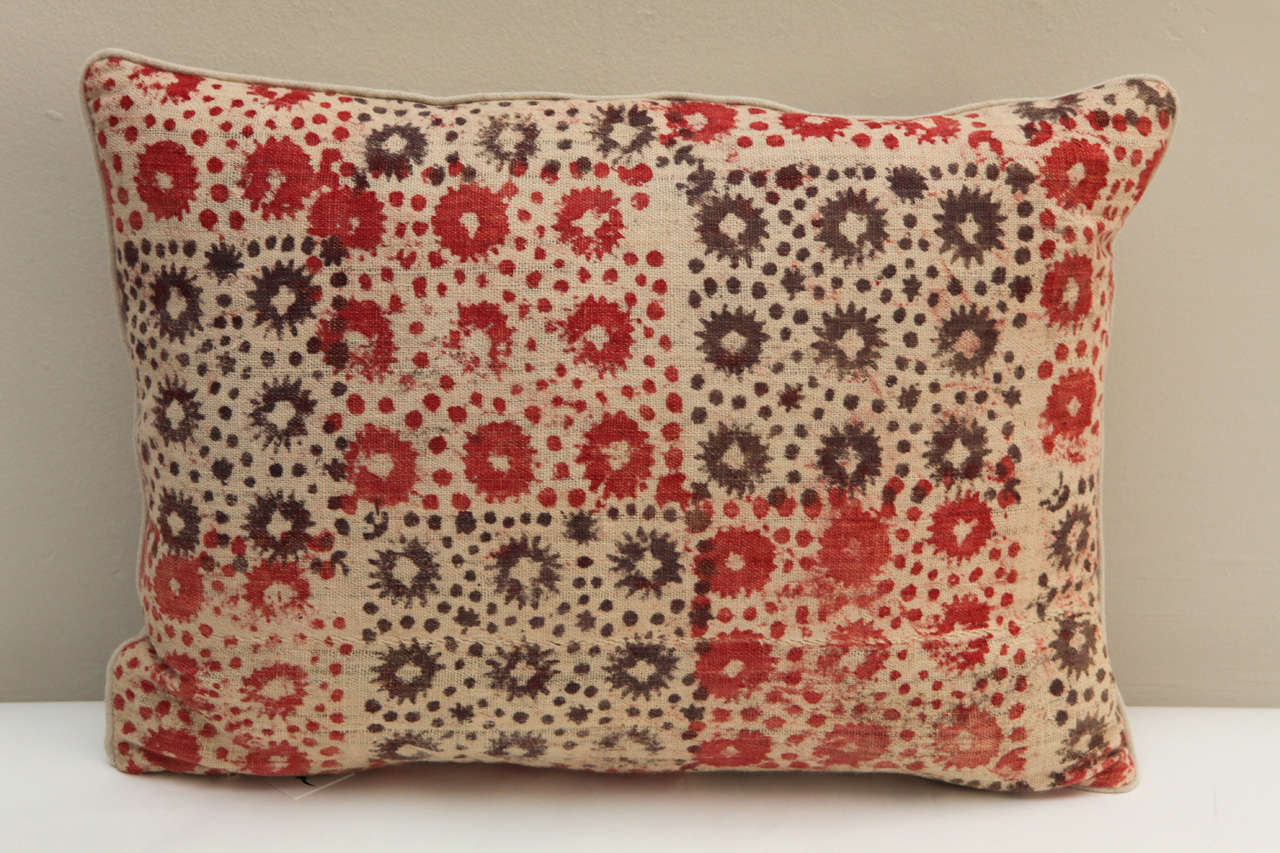 19th Century French Block Print Linen Pillows In Good Condition In Los Angeles, CA