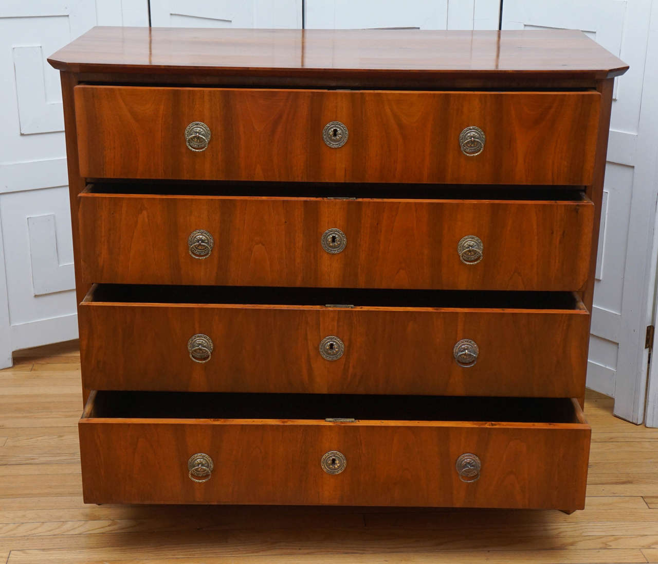 Continental Chest of Drawers In Good Condition In Hudson, NY