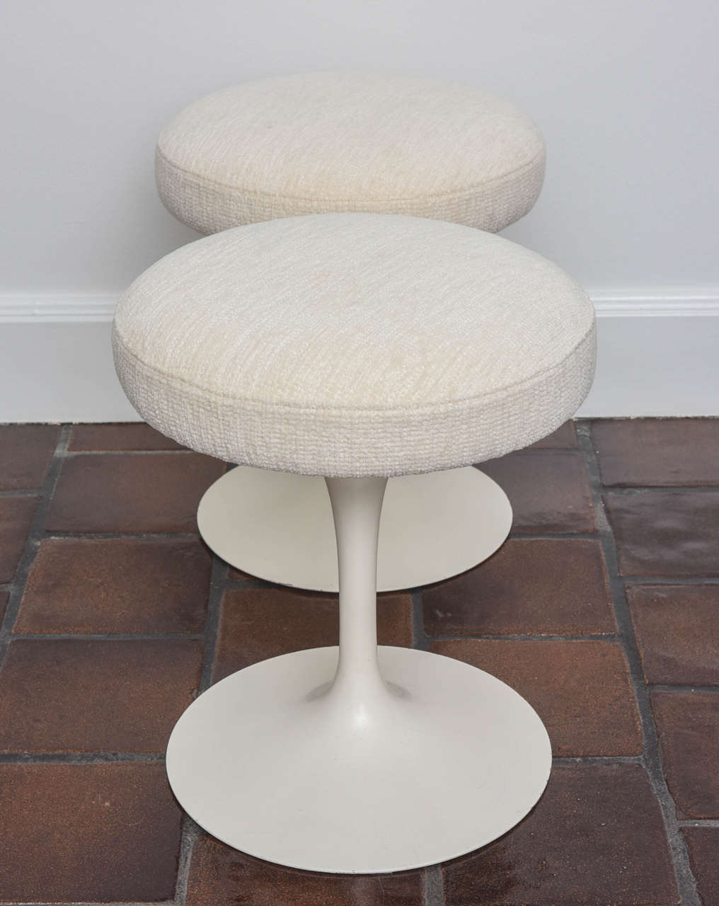 Chic Pair of Saarinen Tulip Stools in Bone Chenille 1