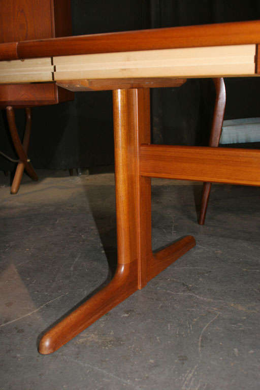Large Danish Modern Oval Teak Dining Table 2