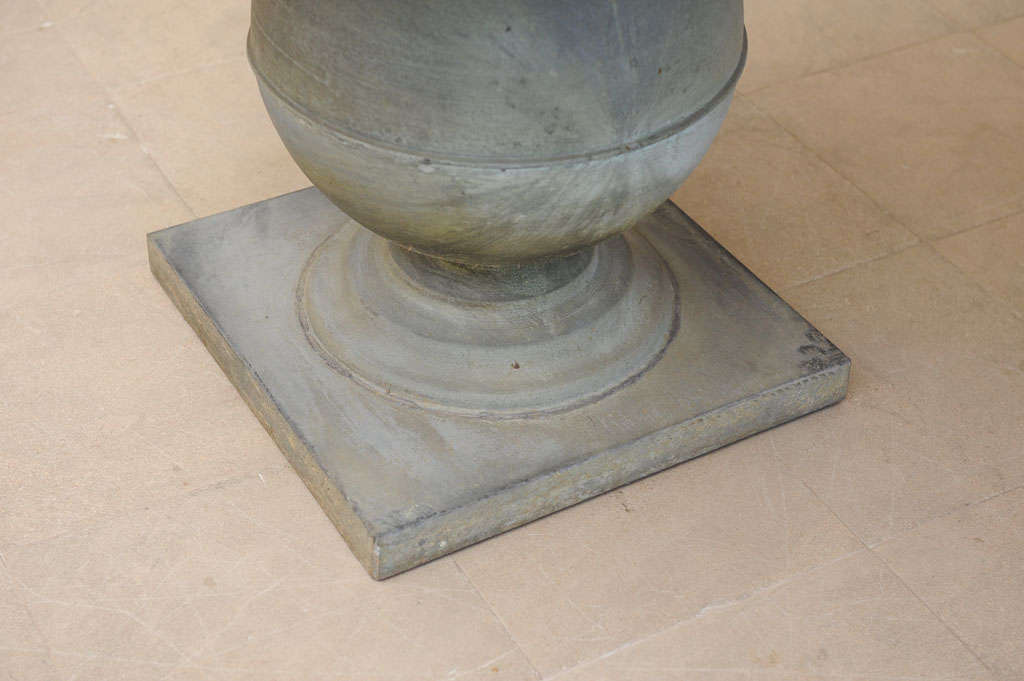 Late 20th Century Zinc Round Pedestal Table at 1stDibs zinc pedestal