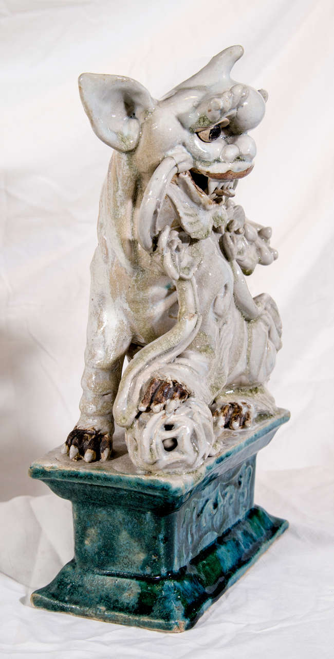 A Pair Of 19th Century Chinese Lions Dogs 3