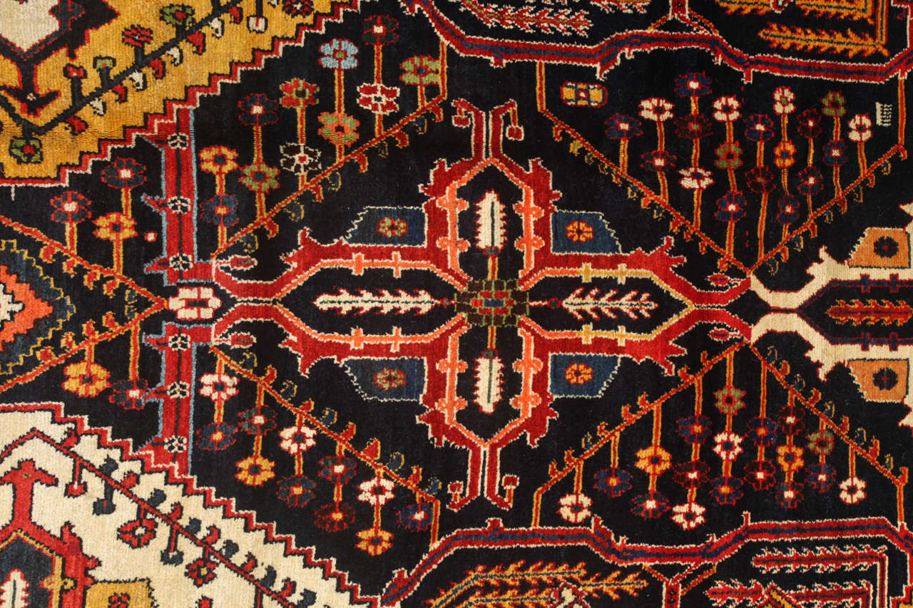 Antique 1890s Persian Bakhtiari Zelesultan Rug by Master Weaver Ardal, Oversized For Sale 3