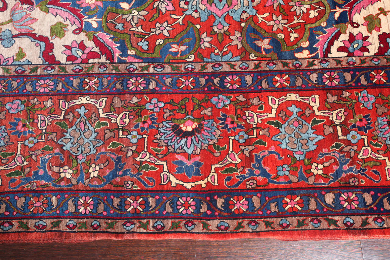 Antique 1880s Persian Kermanshah Rug with Safavid Dynasty Design, 11' x 15' In Excellent Condition For Sale In New York, NY