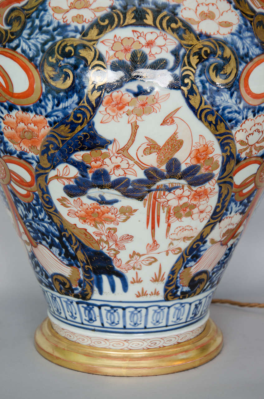 Japanese Imari Porcelain Vase Lamped, circa 1700 In Excellent Condition For Sale In London, GB