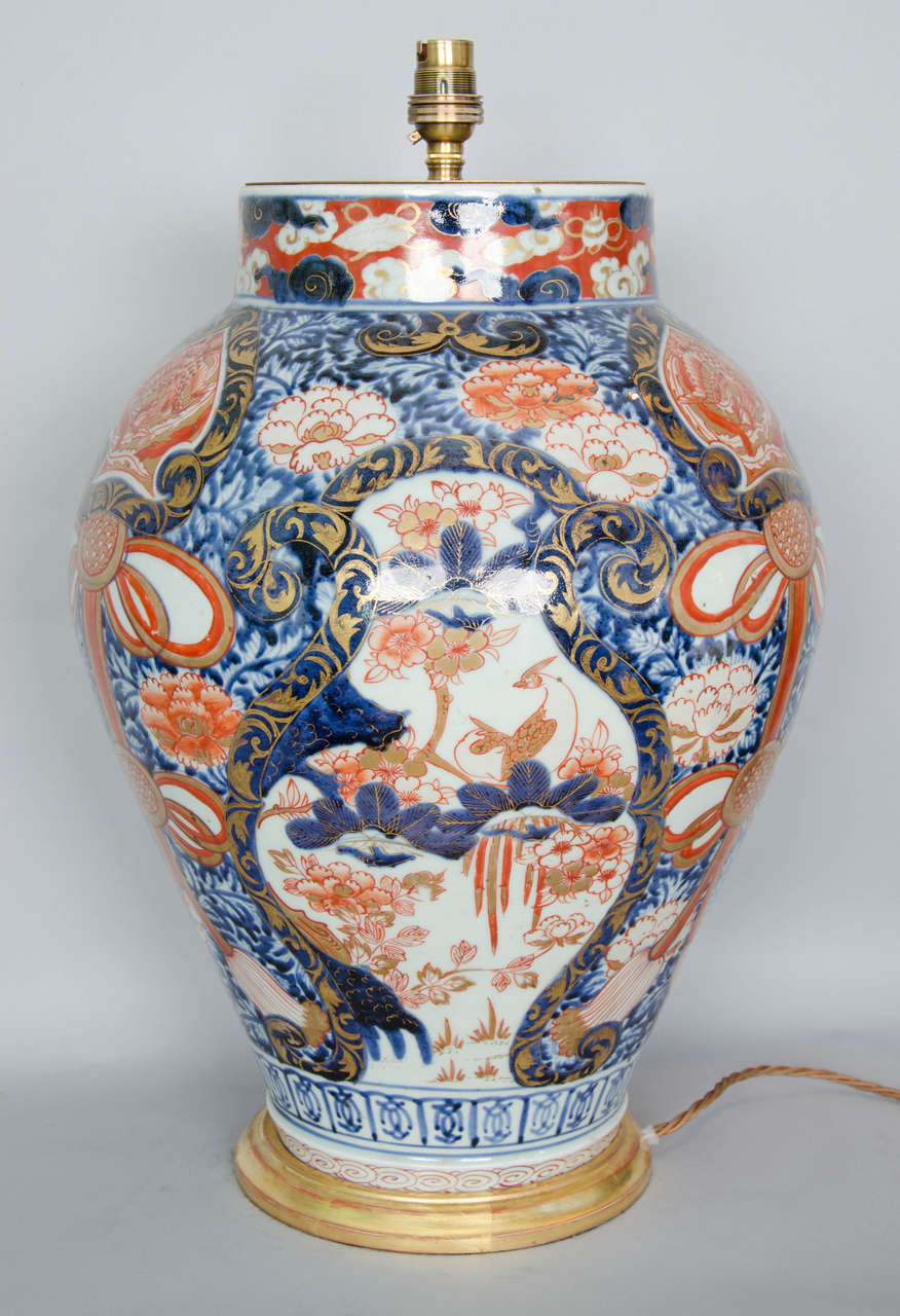 Japanese Imari Porcelain Vase Lamped, circa 1700 For Sale 4