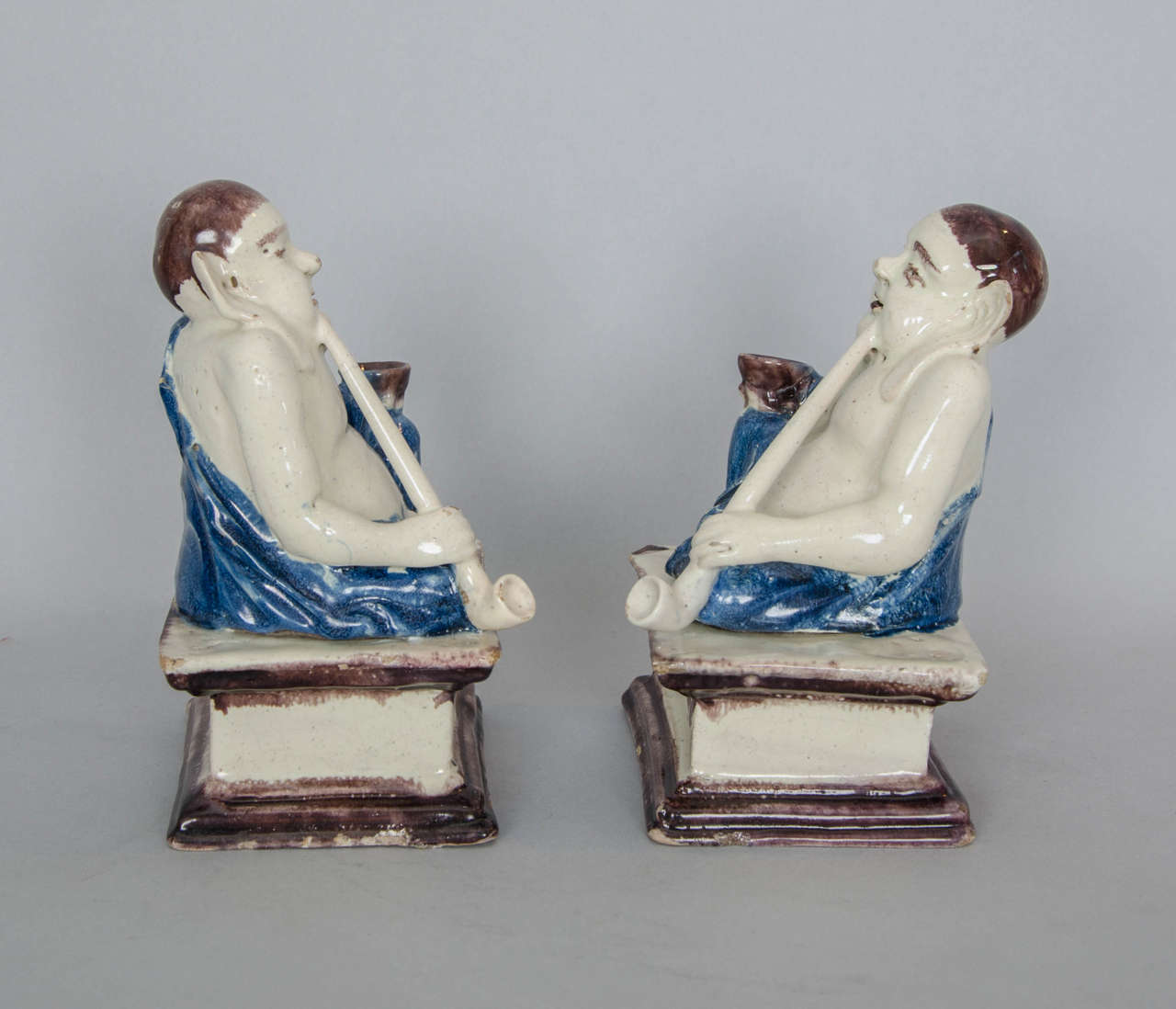Pair of Delft Figures of Buddhas or Pu-Tai, circa 1720 In Good Condition In London, GB