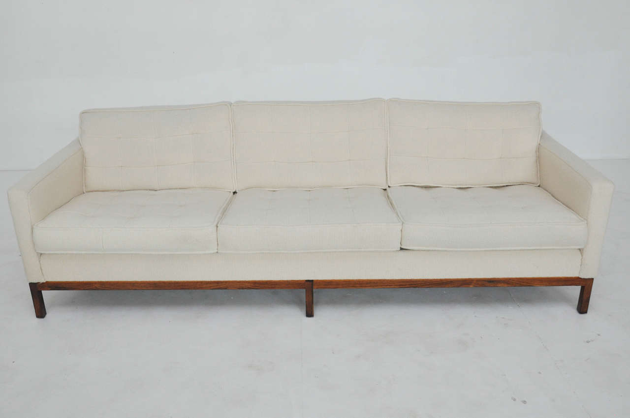 Florence Knoll Sofa on Rosewood Base For Sale at 1stDibs