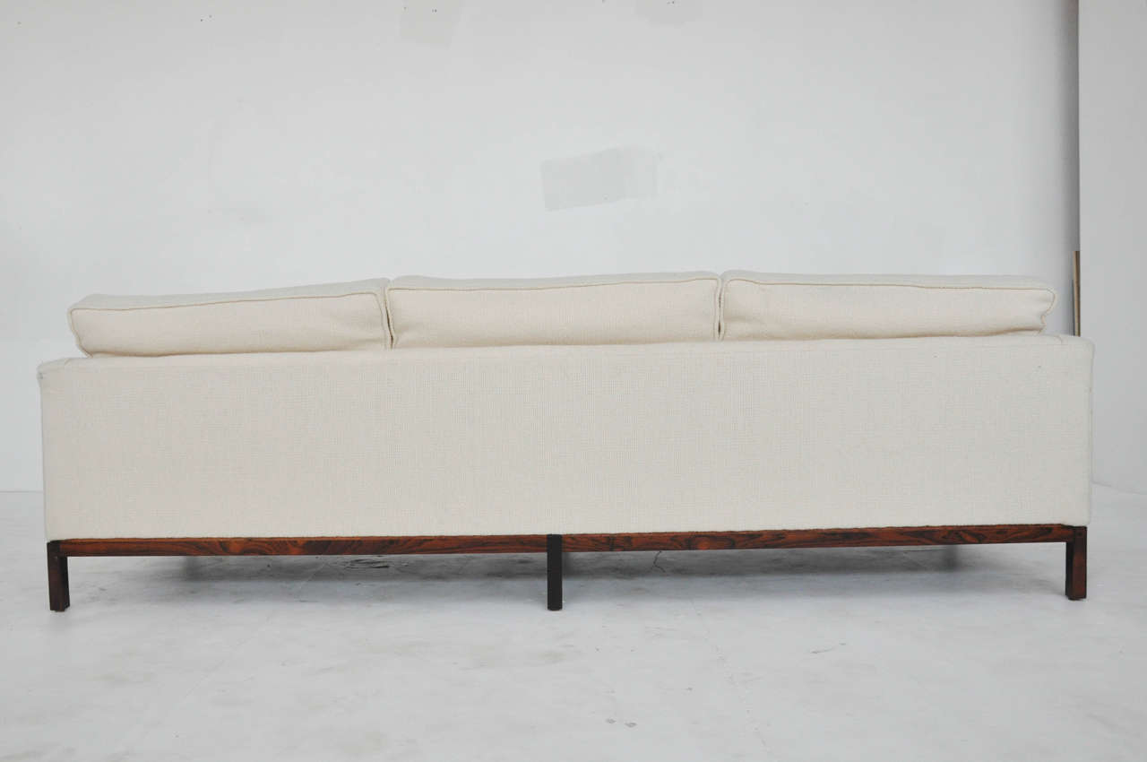 Florence Knoll Sofa on Rosewood Base For Sale at 1stDibs