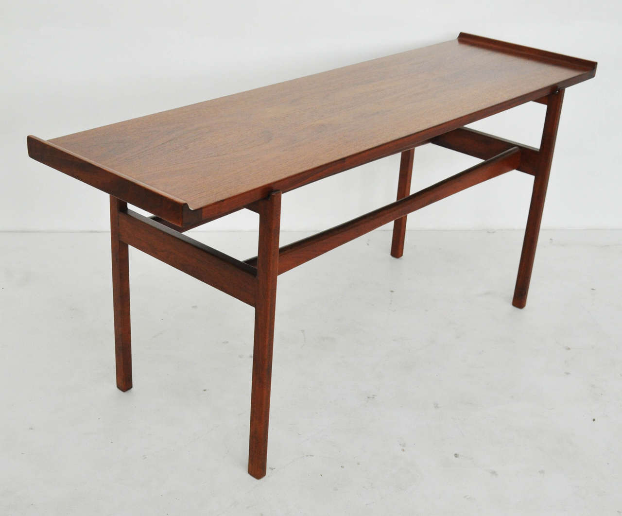 Jens Risom Walnut Console Table at 1stDibs | risom console table