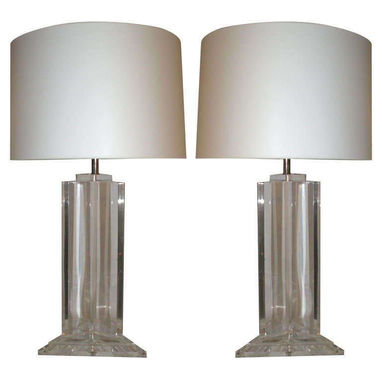 Pair of Architectural Lucite Table Lamps at 1stdibs