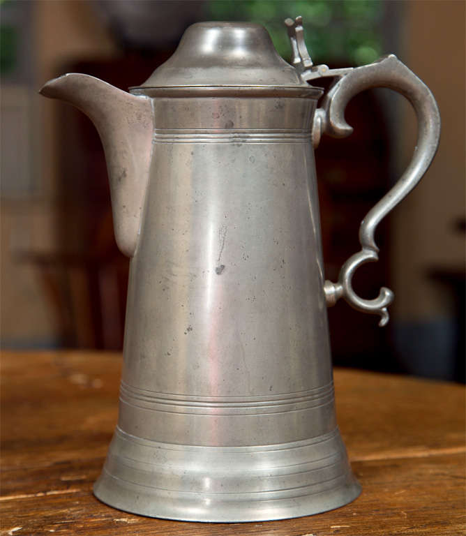 English Large Lidded Pewter Flagon For Sale