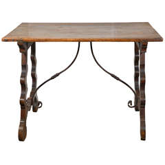 18th century Spanish, walnut table