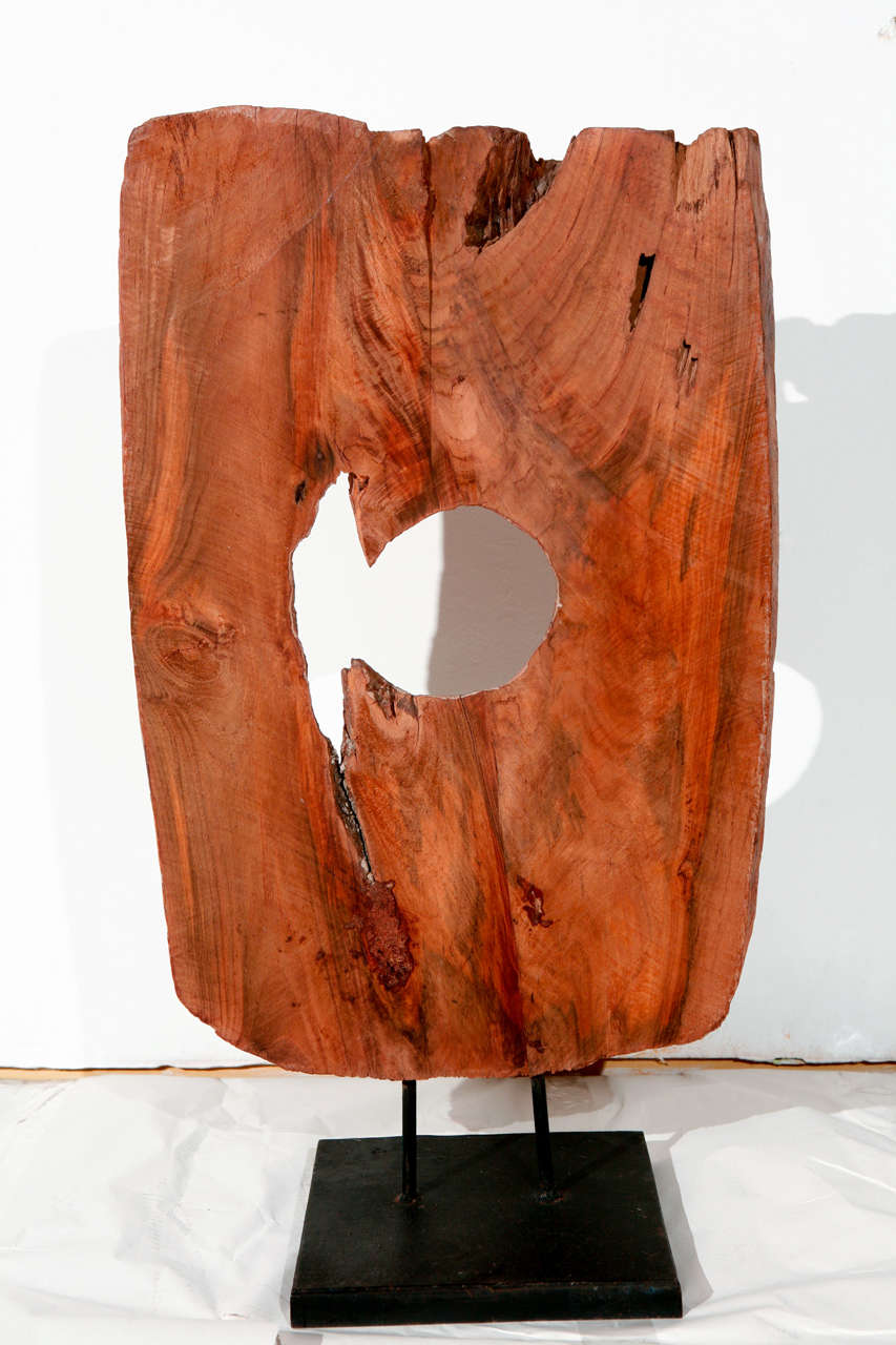 Sculpture asiatique vintage en bois taillé à la main en vente 1