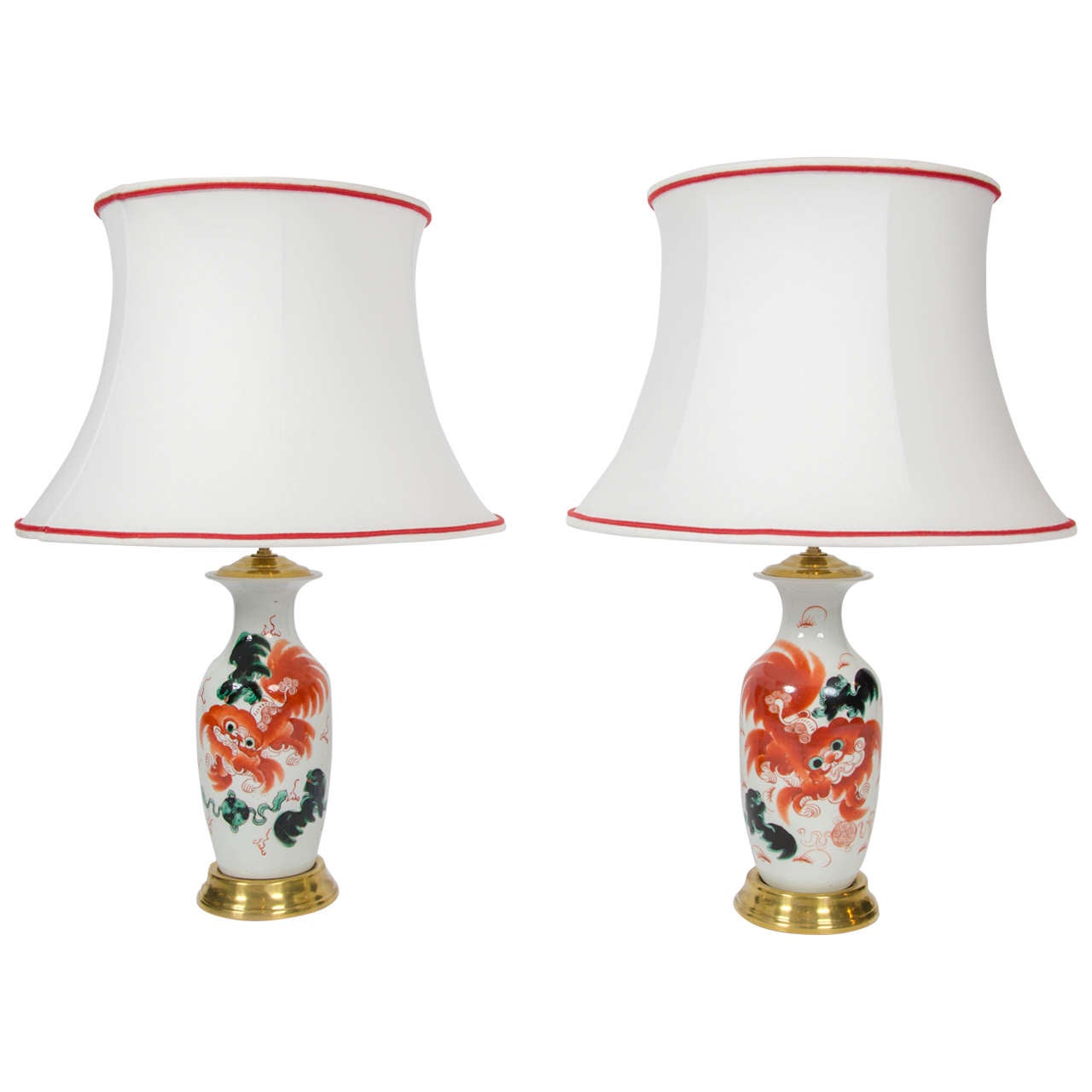 Pair of late 19th century Chinese Porcelain Vases as Table Lamps For Sale