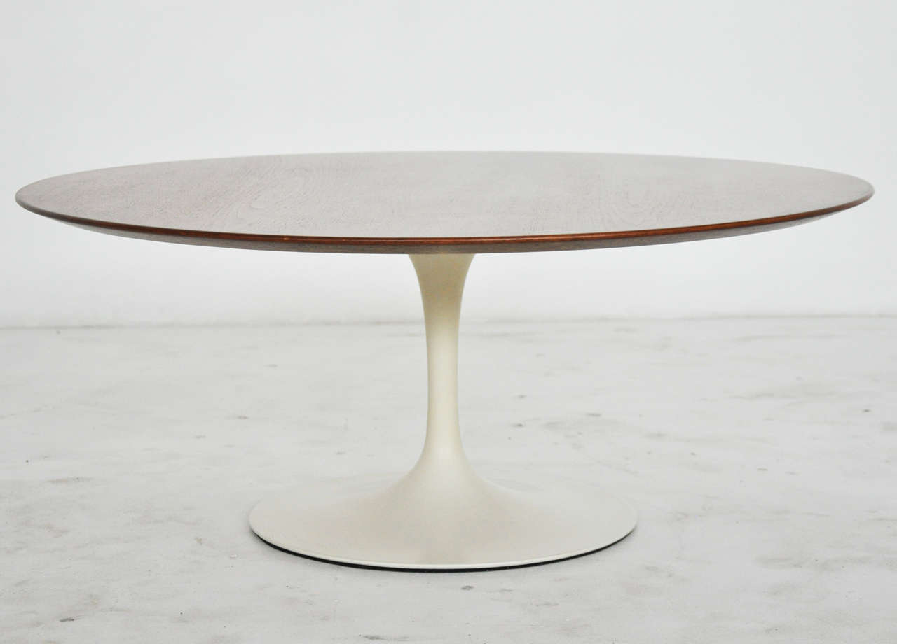 Mid-Century Modern Eero Saarinen Walnut Coffee Table for Knoll