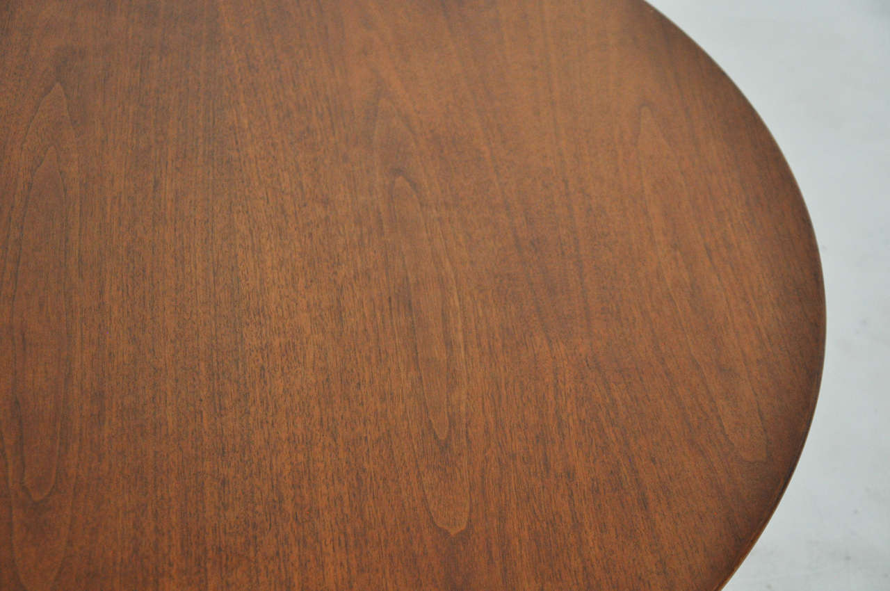 Eero Saarinen Walnut Coffee Table for Knoll In Excellent Condition In Chicago, IL