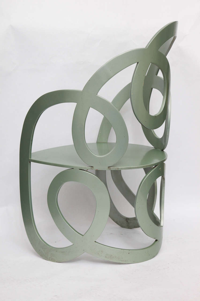 1980s Sculptural Chair Crafted of Painted Metal In Excellent Condition In New York, NY
