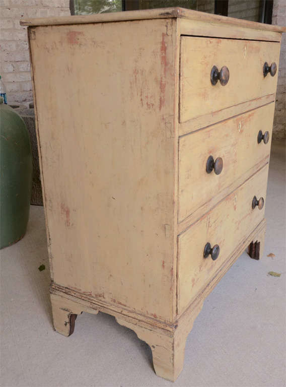 Early 19th Century English Painted Chest of Drawers For Sale 1