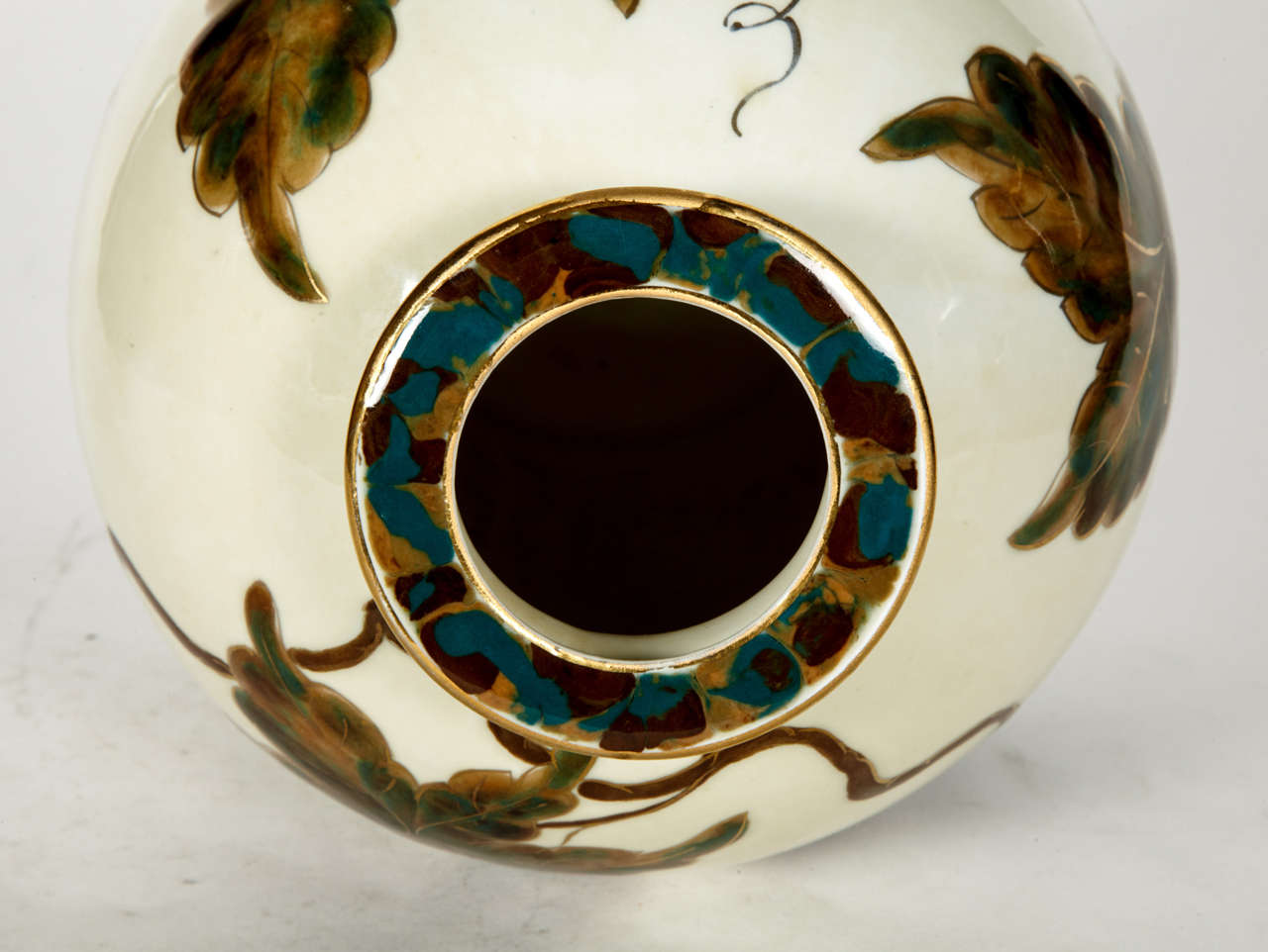 Porcellana Bel vaso in porcellana di Tharaud Limoges di Camille Tharaud in vendita
