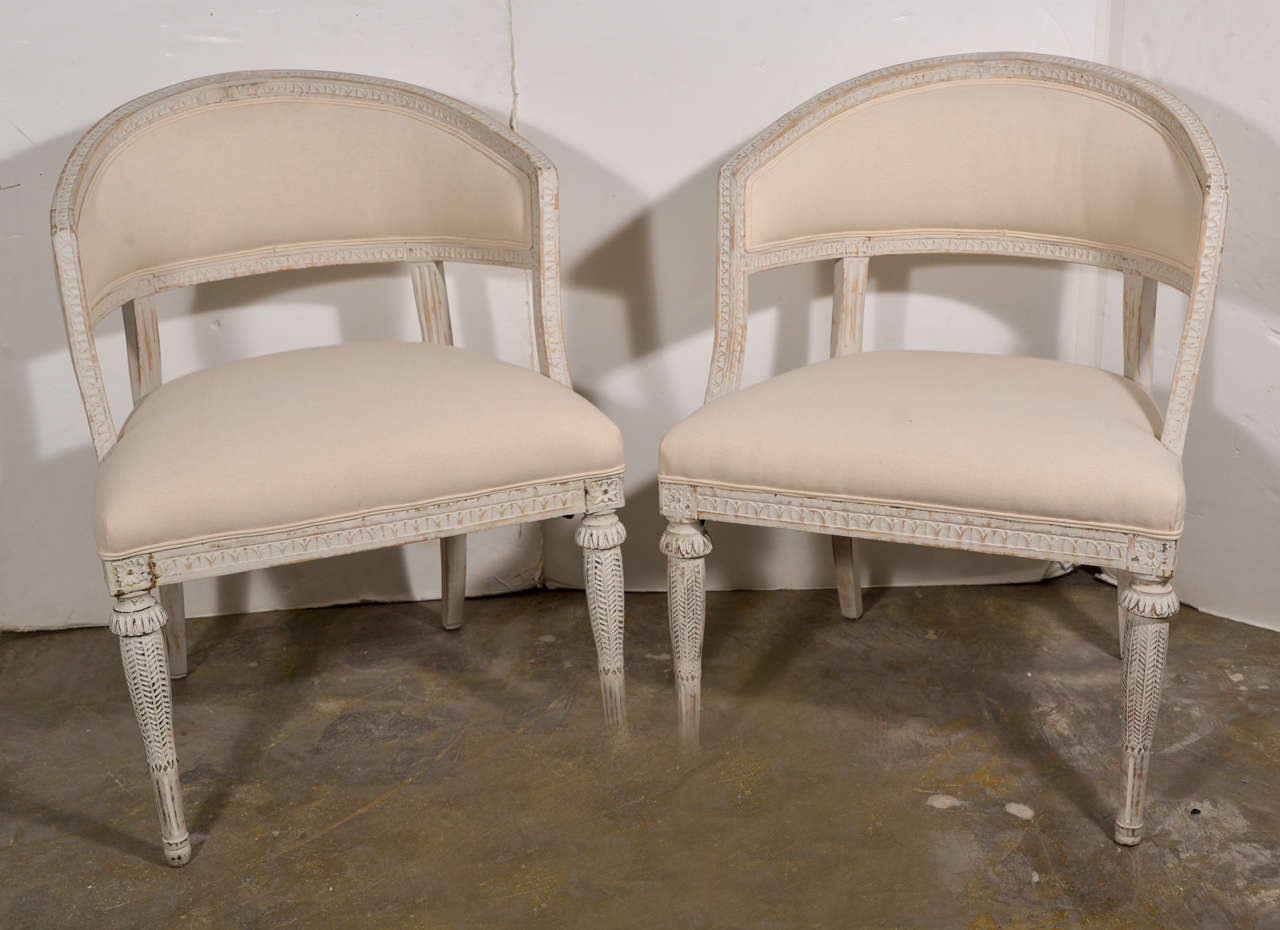 Pair of armchairs, Classic Swedish style, circa 1800. Measures: 31.5