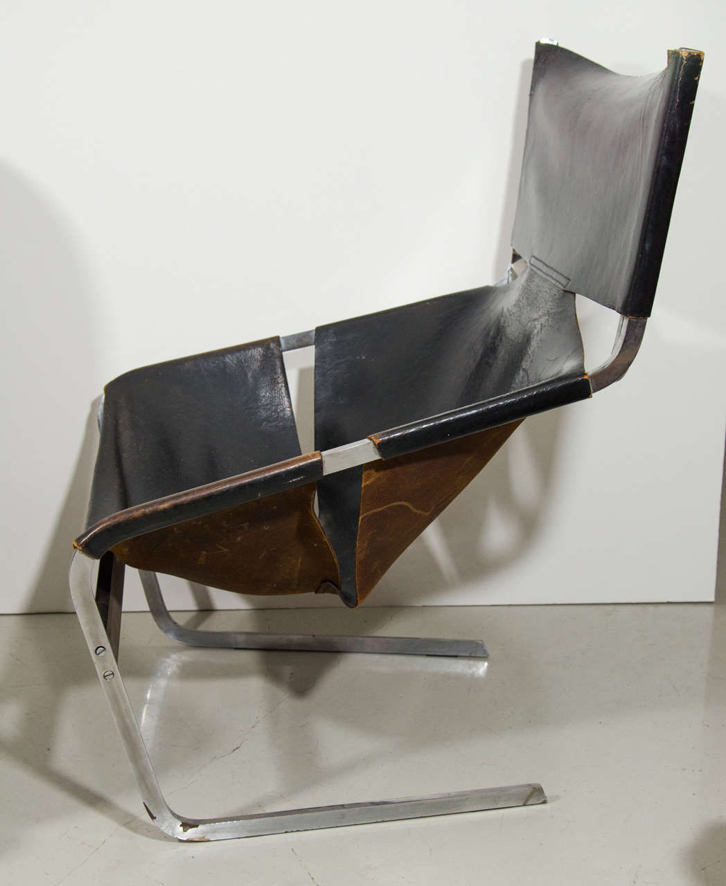 Mid-20th Century Pierre Paulin Leather F44 Lounge Chair For Sale