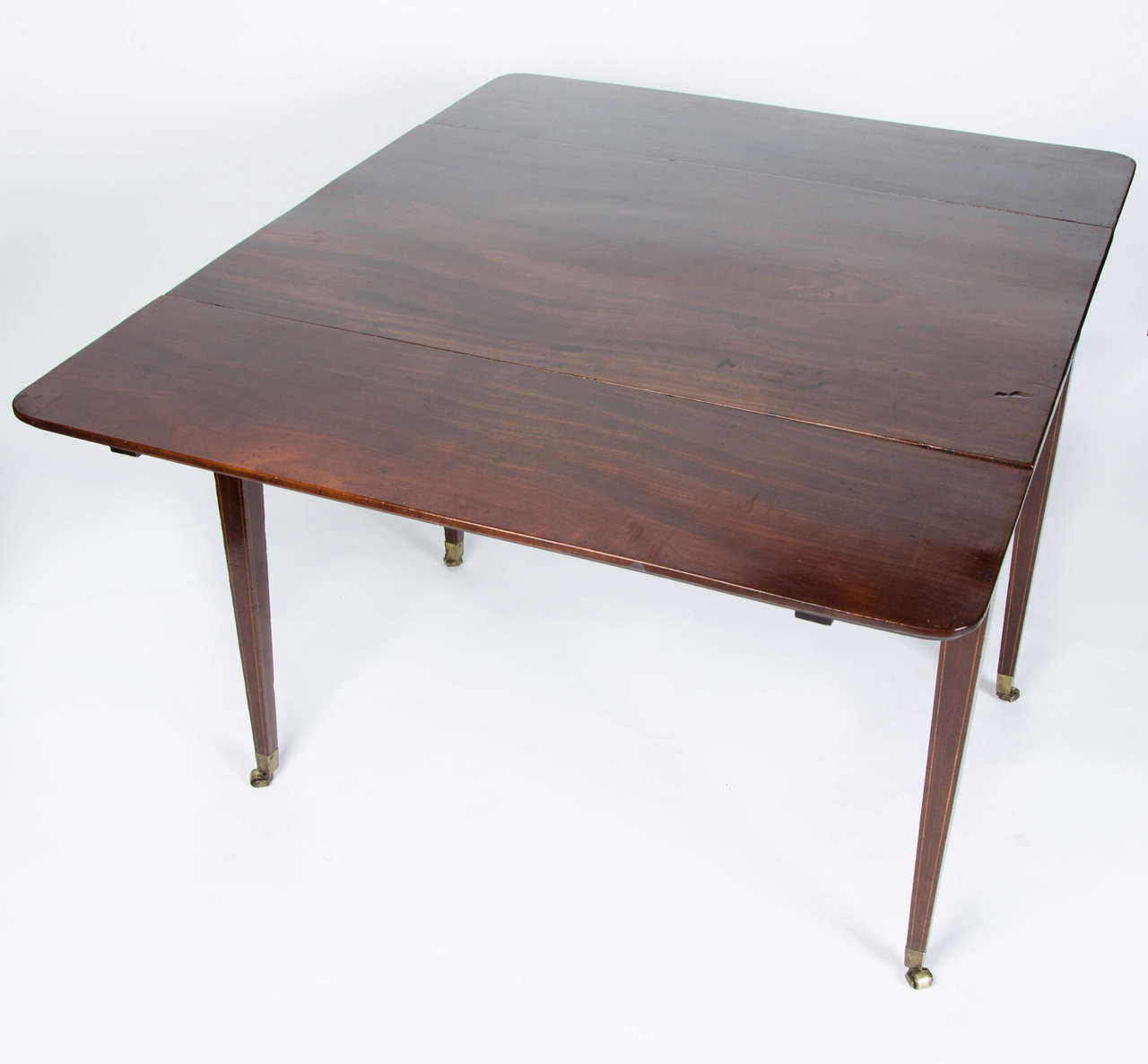 Late 18th Century Mahogany Draw Leaf Table to a Design by Thomas Sheraton For Sale 2